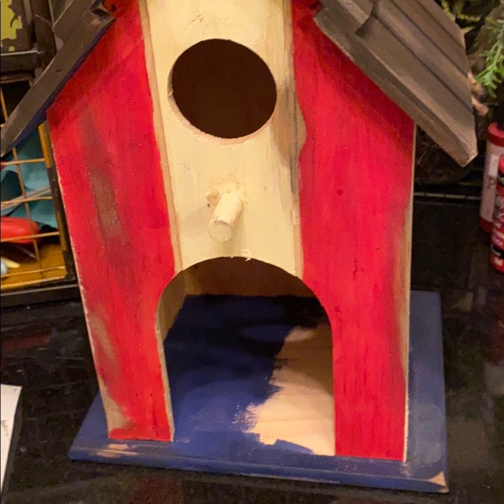 🇺🇸⭐️”America” handpainted birdhouse - Picture 9 of 10